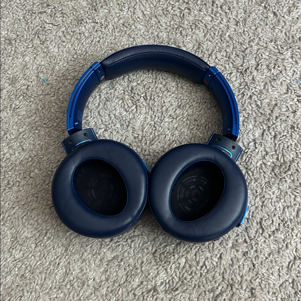 Sony Blue Over-Ear Headphones - Picture 2 of 6